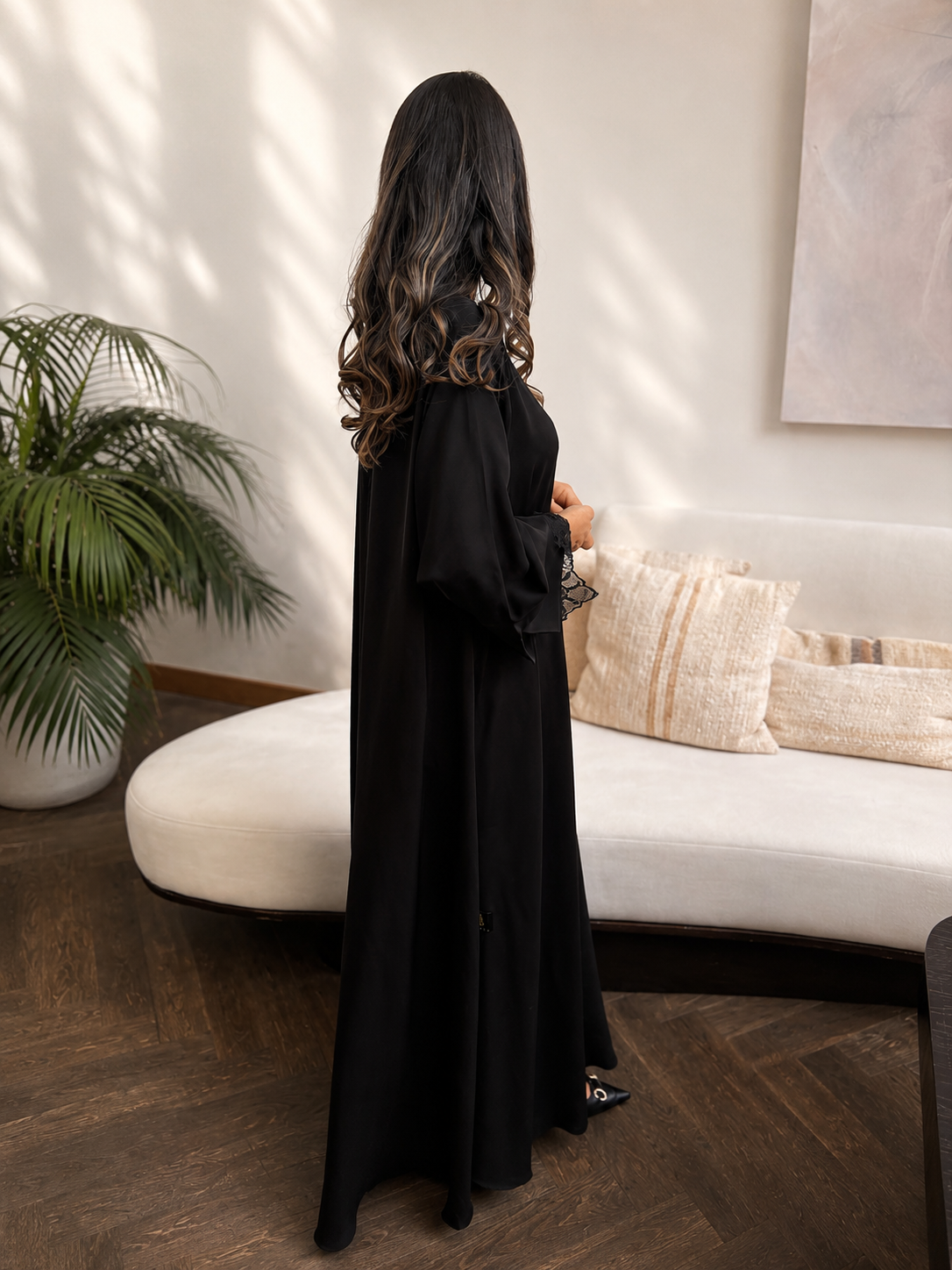 Noir Lace Cuff Abaya