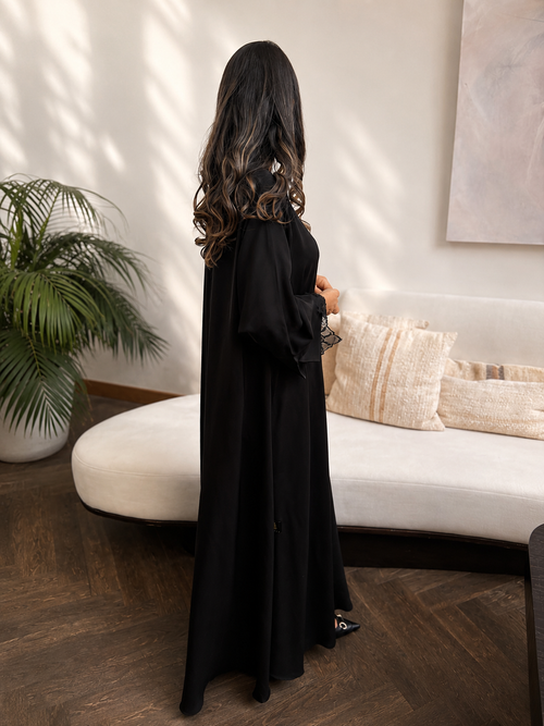 Noir Lace Cuff Abaya
